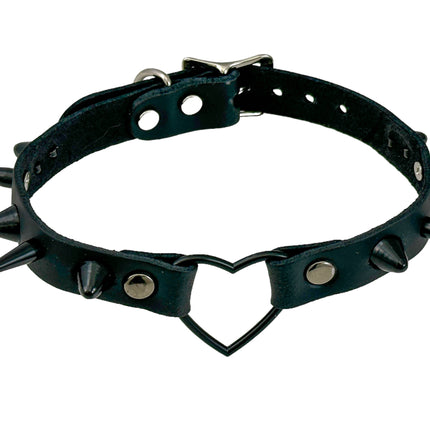 FCK562 STUDDED UK 77 HEART SPIKE CHOKER