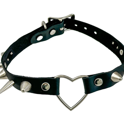 FCK562 STUDDED UK 77 HEART SPIKE CHOKER
