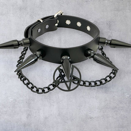 FCK614 SPIKE XL WITH PENTAGRAM CHOKER