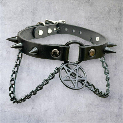 FCK615 SPIKE CONE  WITH PENTAGRAM CHOKER