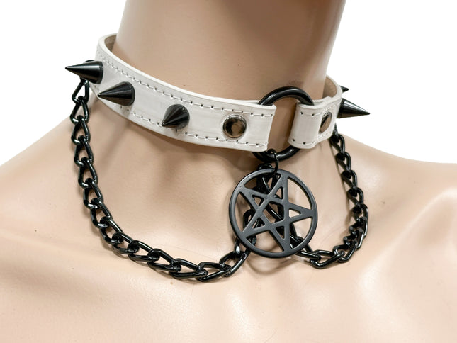 FCK615WHITE-BS  SPIKE CONE  WITH PENTAGRAM CHOKER