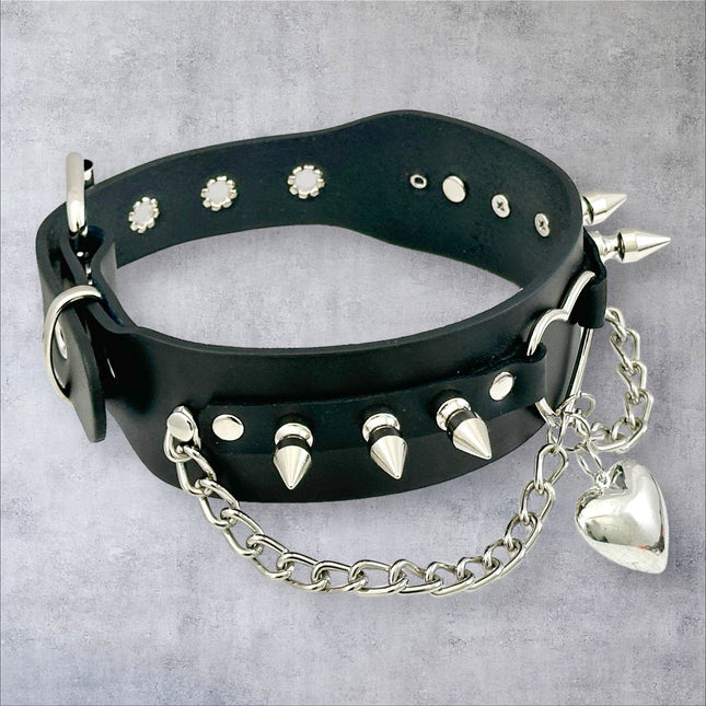 FCK620  HEART RING SPIKE PENDANT CHOKER