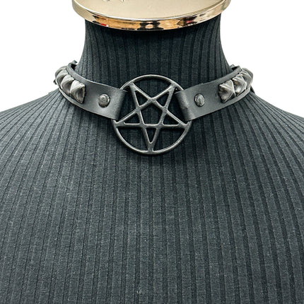 FCK634 LARGE PENTAGRAM STUDDED  CHOKER