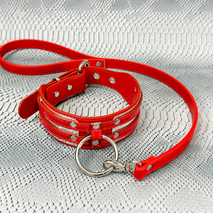 FCK655M-LEASH METAL PLATE  D RING WIDE BONDAGE LARGE RIVET VEGAN CHOKER
