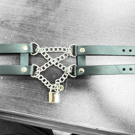 FCK653SQ  LOCK CHAIN CHOKER