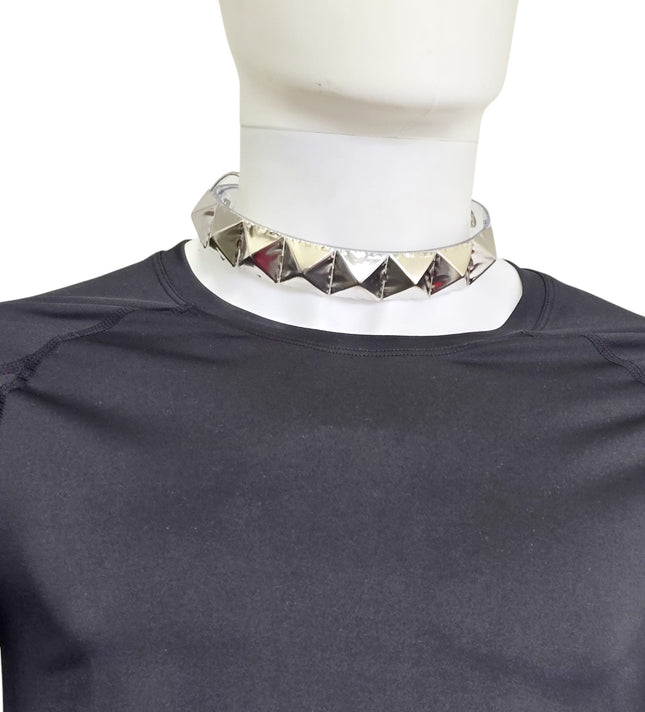 FCK670VN-CLR  JUMBO 1"  PYRAMID STUDDED CLEAR CHOKER
