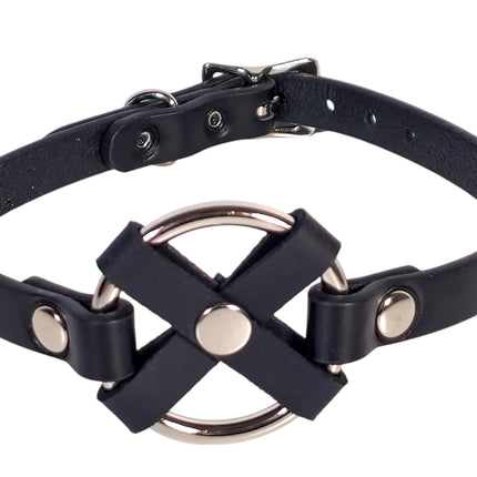 FCK675 MIDDLE O RING CROSS  BLACK 1/2" LEATHER BUCKLE CHOKER