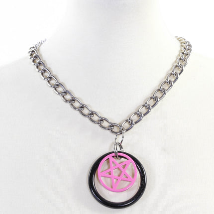 FCK910R PENTAGRAM IN RING PENDANT REGULAR CUT CHAIN