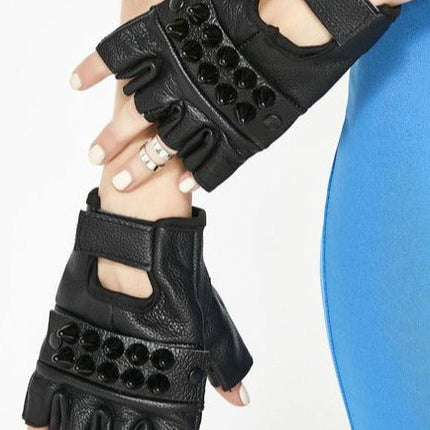 FG110  UK77 STUUDED GLOVES PAIR