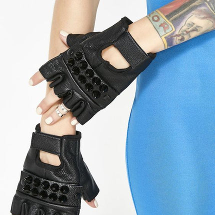 FG104  METAL PLATE SPIKE GLOVES PAIR