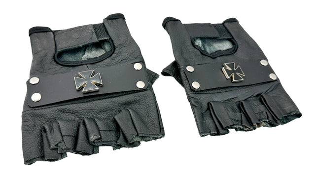 FG130 IRON CROSS PAIR