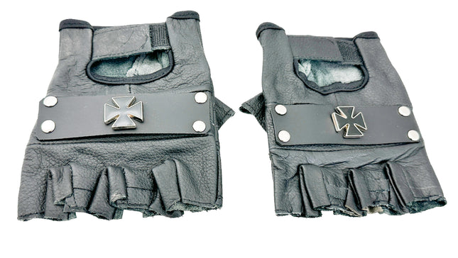 FG130 IRON CROSS PAIR