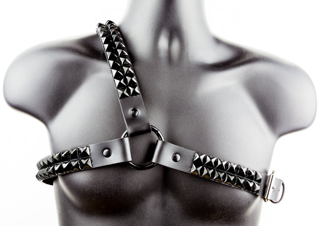 FH134-BS 2 ROW BLACK PYRAMID AND BLACK RING 3