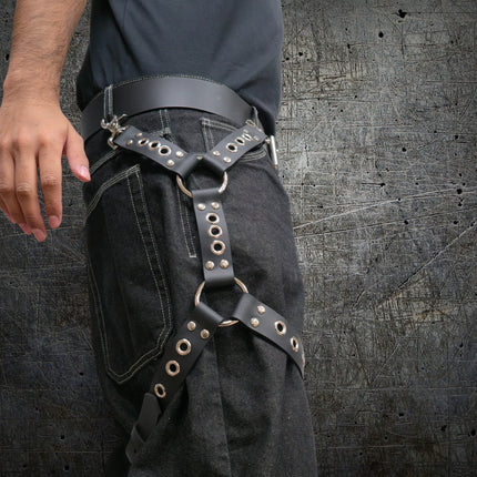 FL101EYE GROMMET THIGH HARNESS GENUINE LEATHER O RINGS BUCKLE