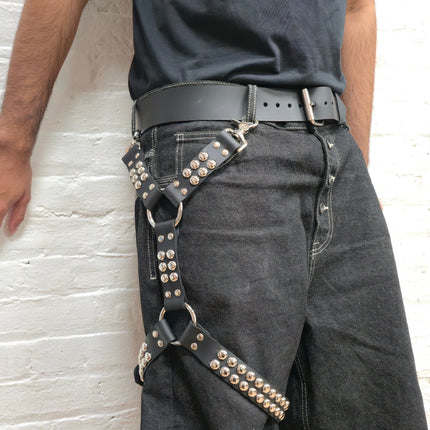 FL101RND ROUND STUDDED THIGH HARNESS GARTER GENUINE LEATHER