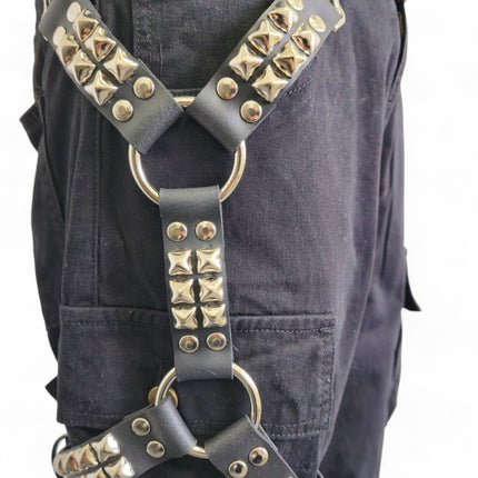 FL152  STUDDED LEG HARNESS GENUINE LEATHER