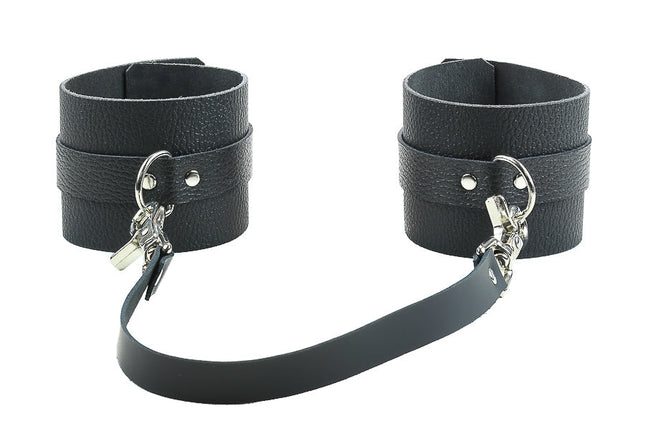 FMH101BF 3" WIDE BUFFALO LEATHER HANDCUFF WITH LEATHER STRAP