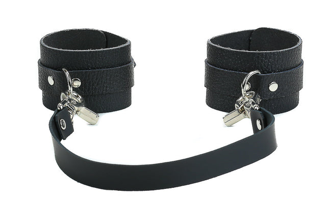 FMH103BF BUFFALO LEATHER HANDCUFF WITH LEATHER STRAP