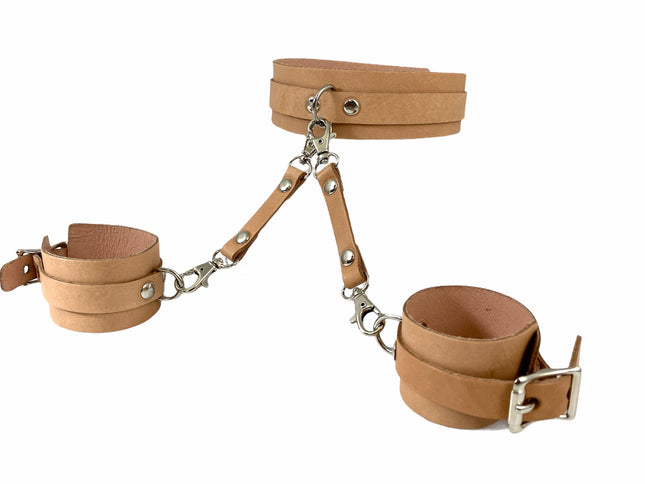 FMS112 HEAVY DUTY LEATHER COLLAR AND HANDCUFF SET