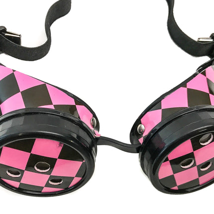 G222  CHECKERED GOGGLES