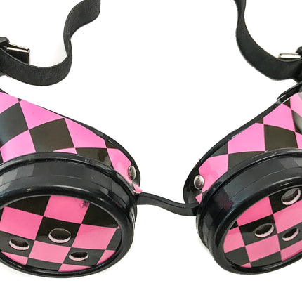 G222  CHECKERED GOGGLES