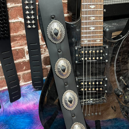 GS300 CONCHO STRAP