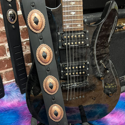 GS302 CONCHO STRAP