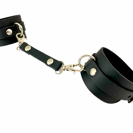 FMH117 2 1/2 " LEATHER HANDCUFF 5" LEATHER TRIGGER