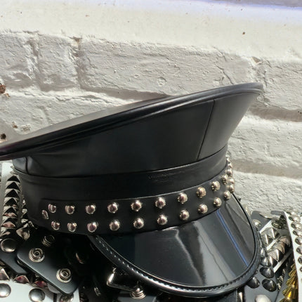 HT382MATT VEGAN LEATHER MATT ROUND STUDDED CAPTAIN HAT