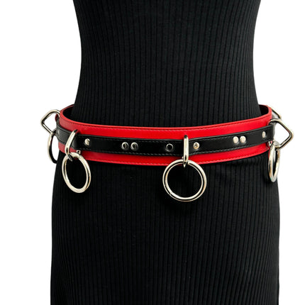 BT562RED-BLK VEGAN  LARGE O RING STRAPPED BONDAGE BELT