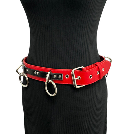 BT562RED-BLK VEGAN  LARGE O RING STRAPPED BONDAGE BELT