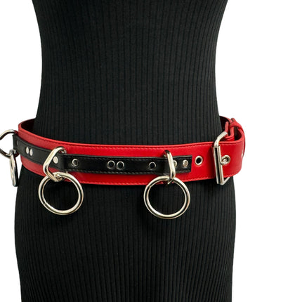 BT562RED-BLK VEGAN  LARGE O RING STRAPPED BONDAGE BELT