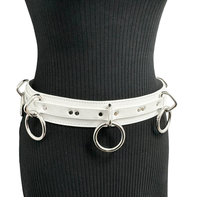 BT562WHT VEGAN  LARGE O RING STRAPPED BONDAGE BELT