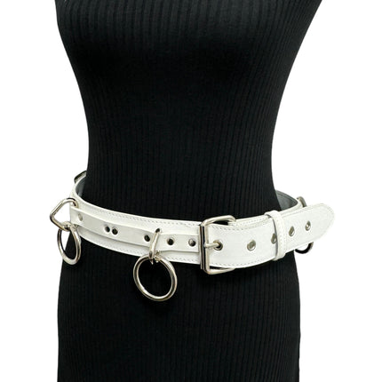 BT562WHT VEGAN  LARGE O RING STRAPPED BONDAGE BELT