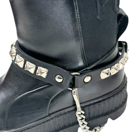 BS147FULL   ONE ROW FULL  PYRAMID STUDDED BOOTHSTRAP