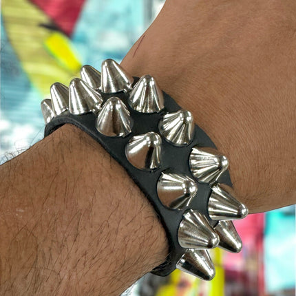 BC255UK  2 ROW LARGE UK77 TALL CONEHEAD BRACELET