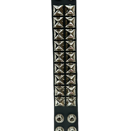 BC112 METALLIC COLOR  3 ROW 1/2" PYRAMID STUD SNAP BRACELET