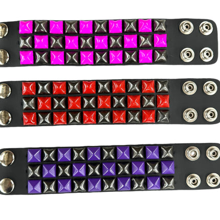 FB306 PYRAMID STUD CHECKERED STUDDED