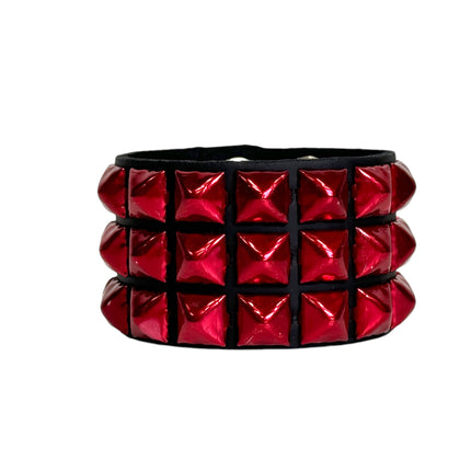 BC127METALLIC COLOR  3 ROW 1/2" PYRAMID STUD SNAP BRACELET