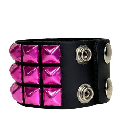 BC127METALLIC COLOR  3 ROW 1/2" PYRAMID STUD SNAP BRACELET