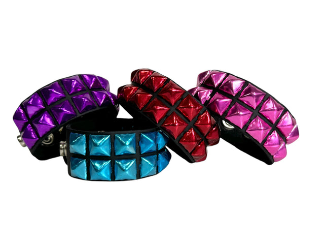 BC112 2 ROW 1/2" PYRAMID STUD SNAP BRACELET