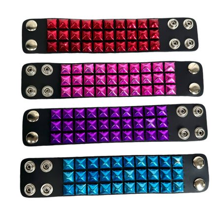 BC127METALLIC COLOR  3 ROW 1/2" PYRAMID STUD SNAP BRACELET