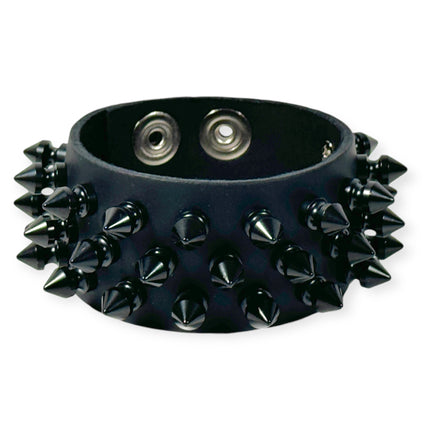 BC213  THREE ROW 31 PCS  1/2" SPIKE BRACELET SNAP BRACELET