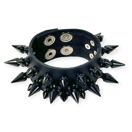 BC214 3 ROW 31 PICS 1" & 1/2" SPIKE SNAP CUFF BRACELET