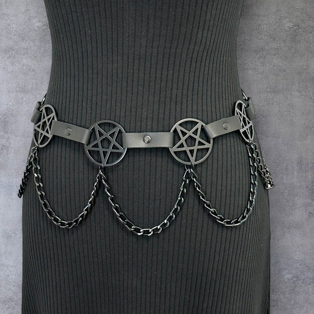 BT486-BS   HANGING CHAIN LARGE BLACK PENTAGRAM BELT
