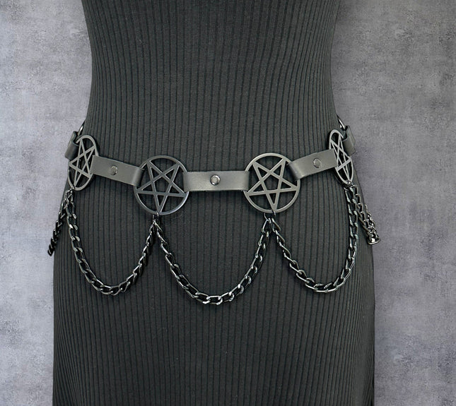 BT486-BS   HANGING CHAIN LARGE BLACK PENTAGRAM BELT