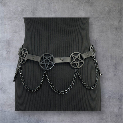 BT486-BS   HANGING CHAIN LARGE BLACK PENTAGRAM BELT