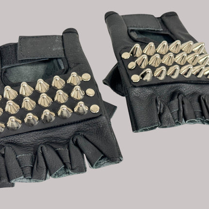 FG107UK77  UK 77 STUDDED FINGERLESS GLOVES PAIR