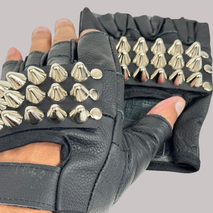 FG107UK77  UK 77 STUDDED FINGERLESS GLOVES PAIR