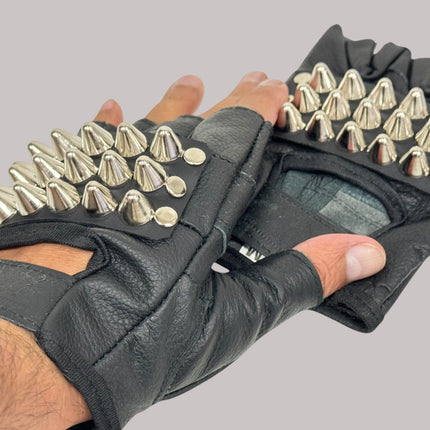 FG107UK77  UK 77 STUDDED FINGERLESS GLOVES PAIR